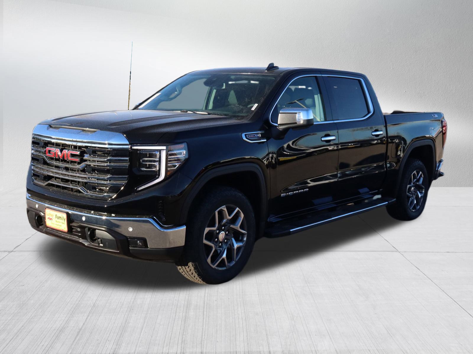 New 2026 GMC Sierra 1500 SLT w/ SLT Premium Plus Package image 3