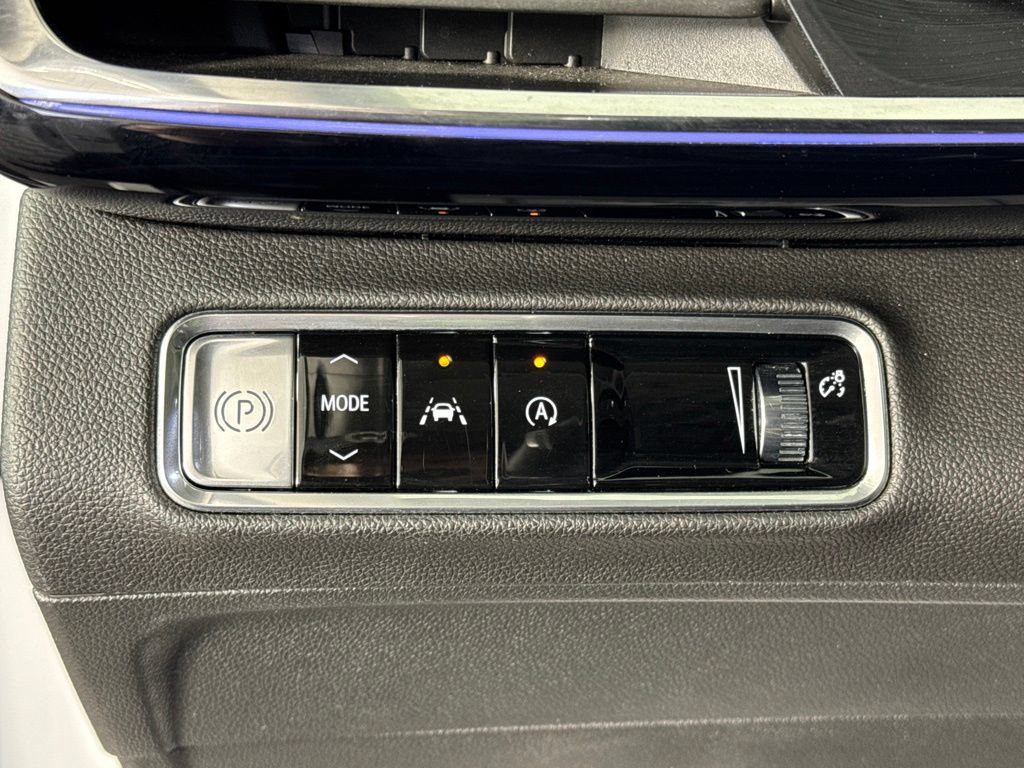 Certified 2024 Buick Envision Preferred AWD/4WD image 17