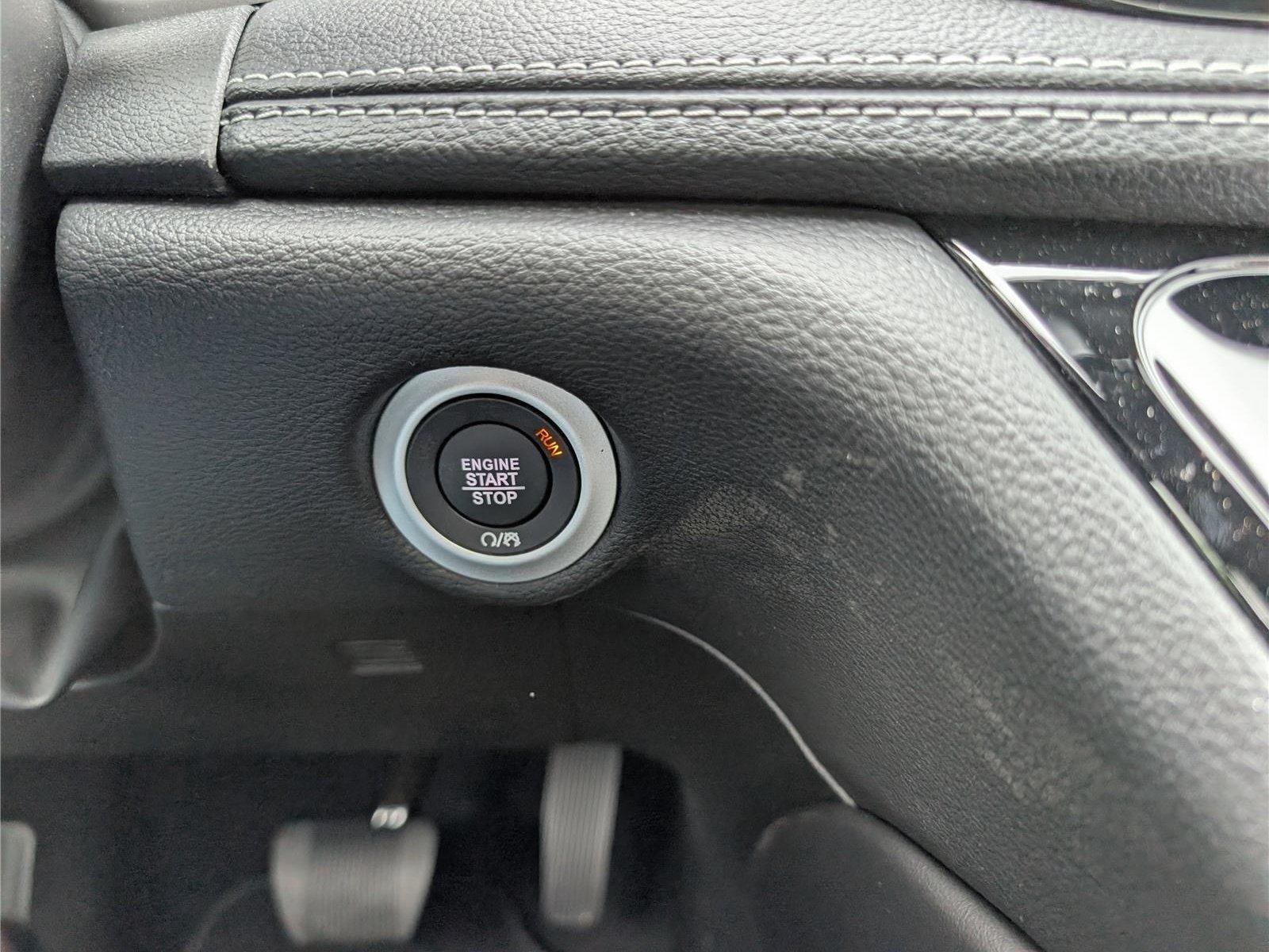New 2027 Chrysler Pacifica Limited FWD image 25