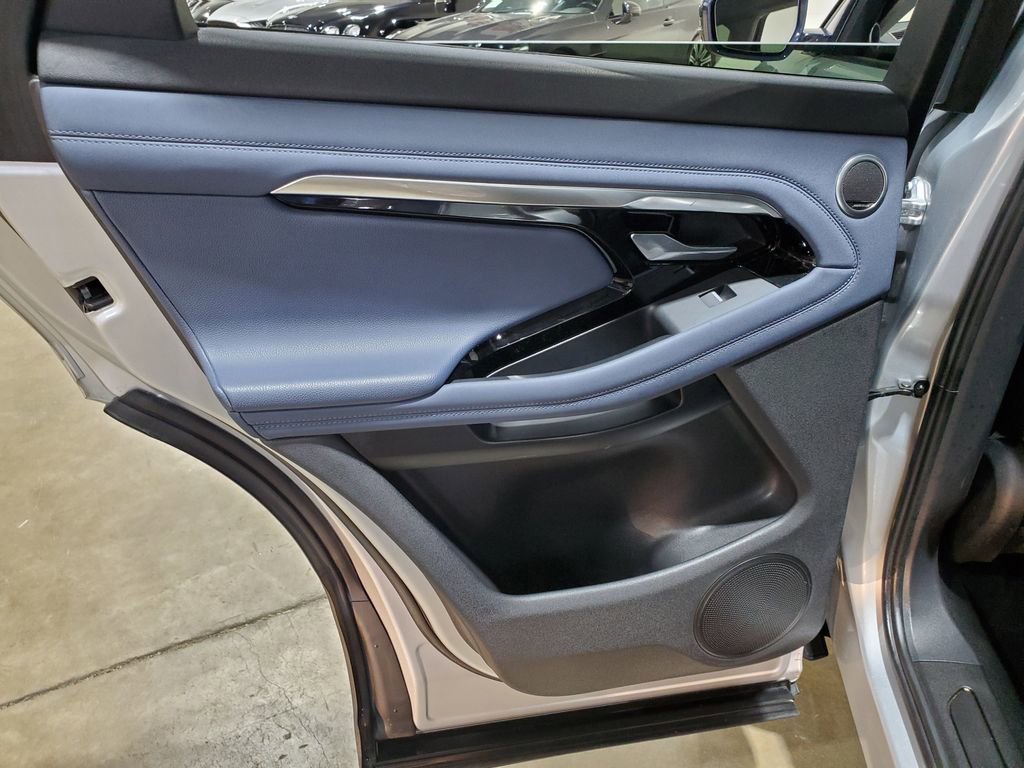 Used 2020 Land Rover Range Rover Evoque S image 26