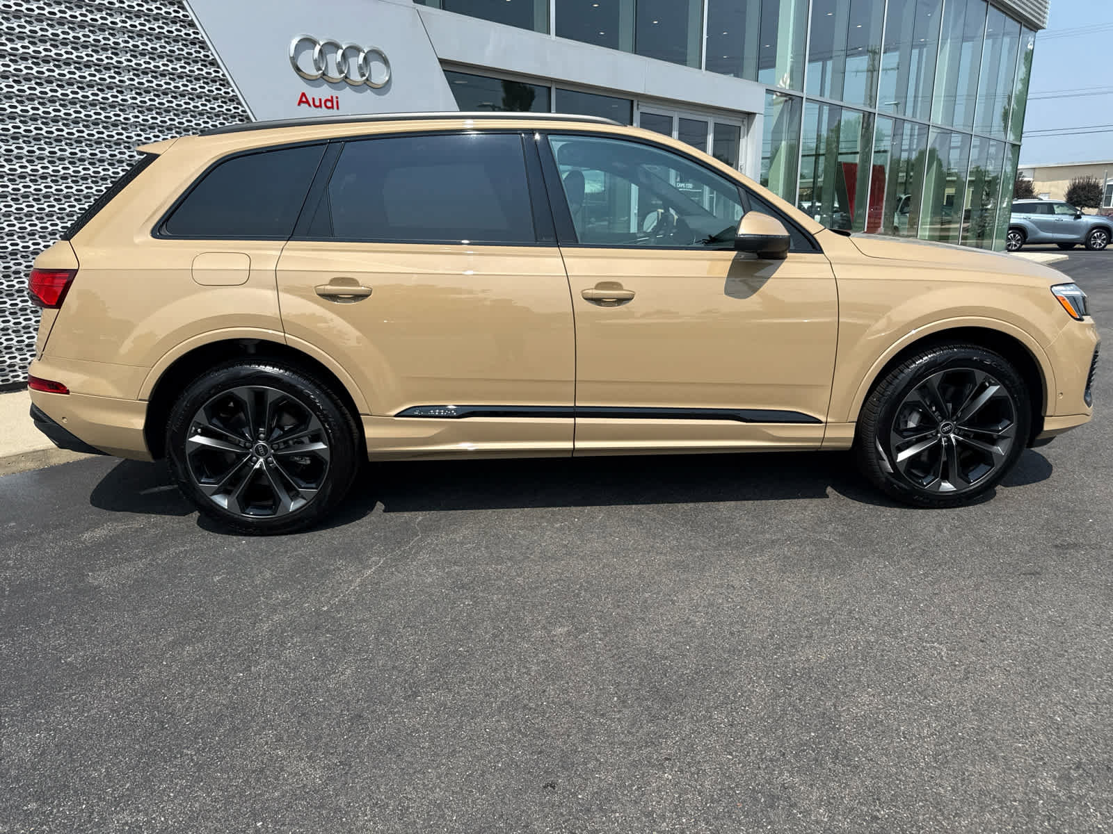 New 2025 Audi Q7 3.0T Premium Plus image 9