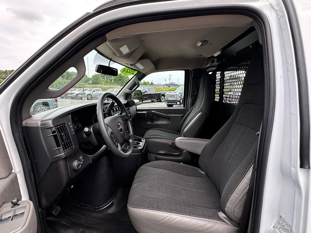 Used 2024 GMC Savana 2500 w/ Driver Convenience Package RWD image 15