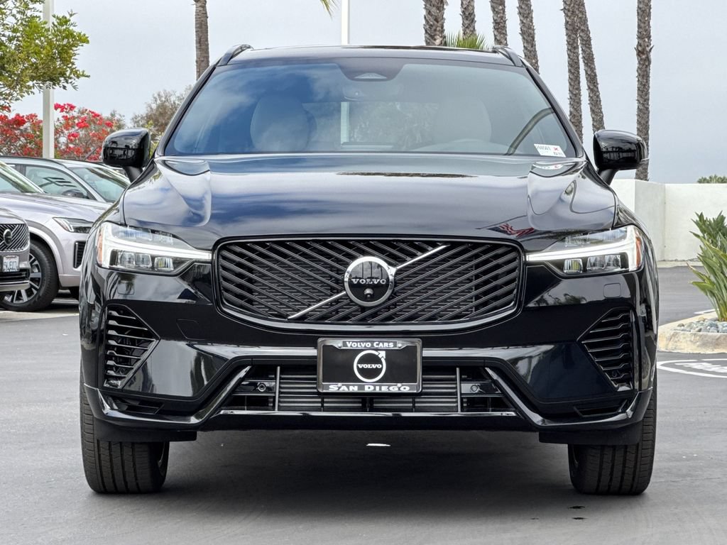New 2026 Volvo XC60 T8 Plus w/ Protection Package Premier AWD/4WD image 8