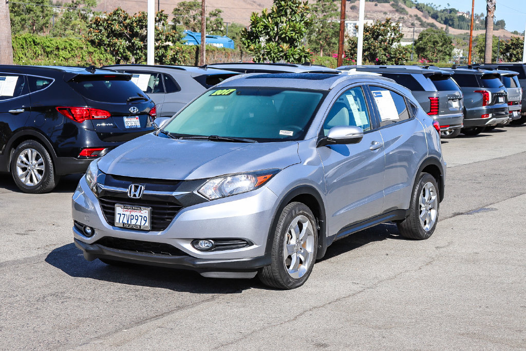 Used 2017 Honda HR-V EX-L image 3