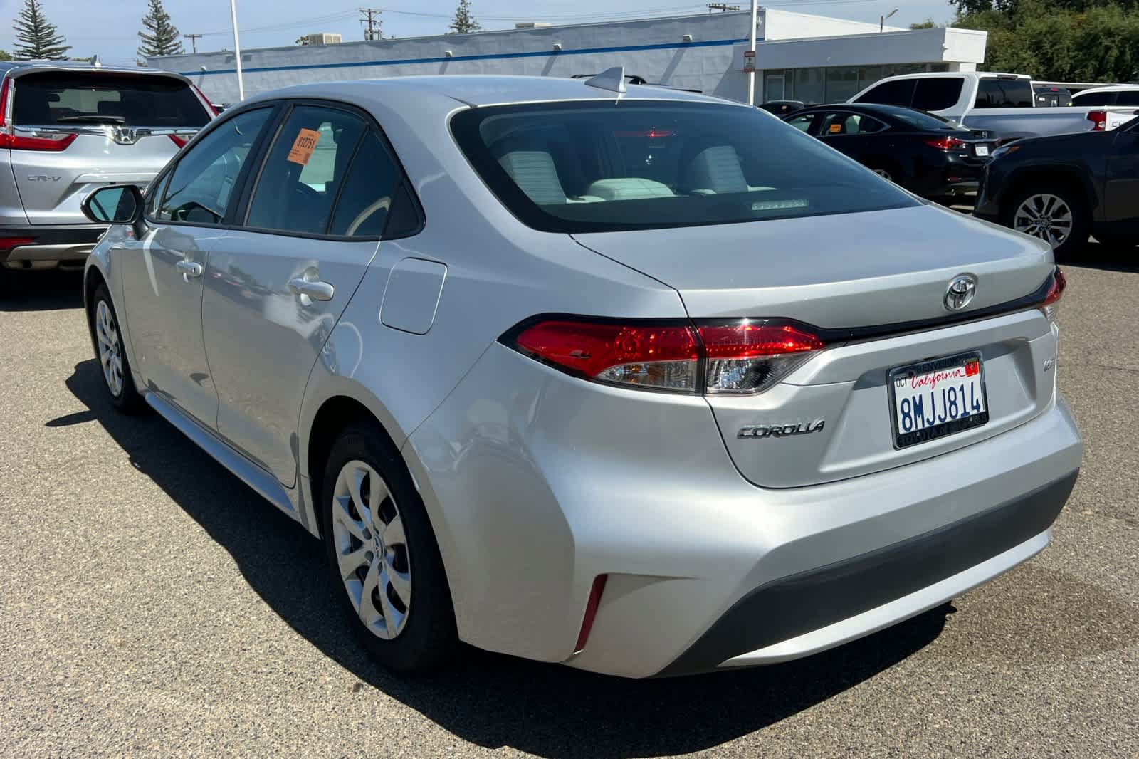 Used 2020 Toyota Corolla LE FWD image 6