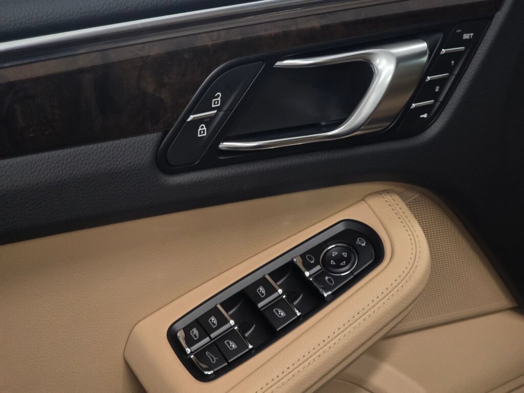 New 2026 Porsche Macan S AWD/4WD image 35