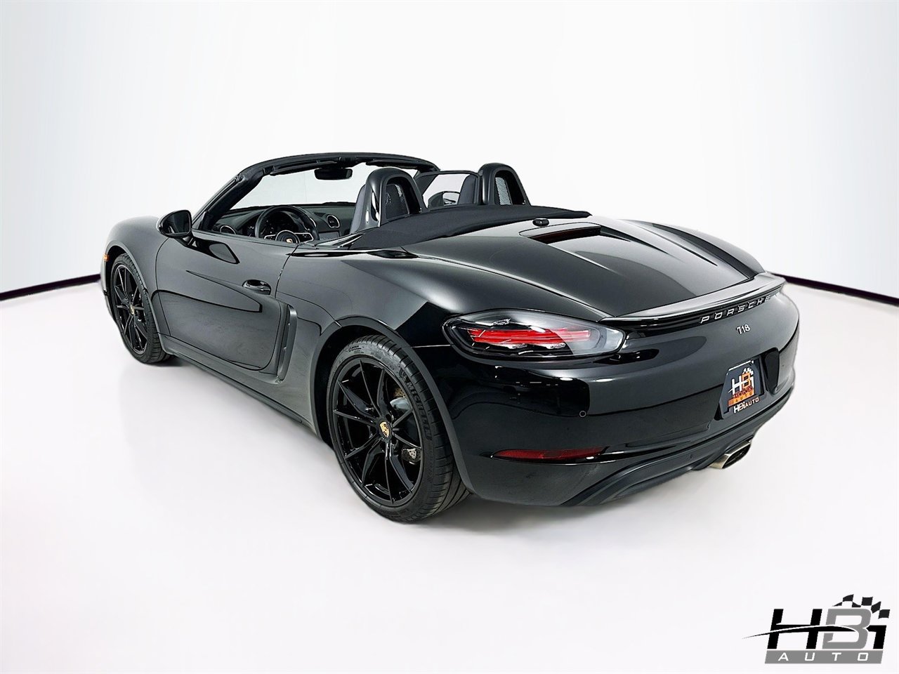 Used 2024 Porsche 718 Boxster w/ Premium Package RWD image 23