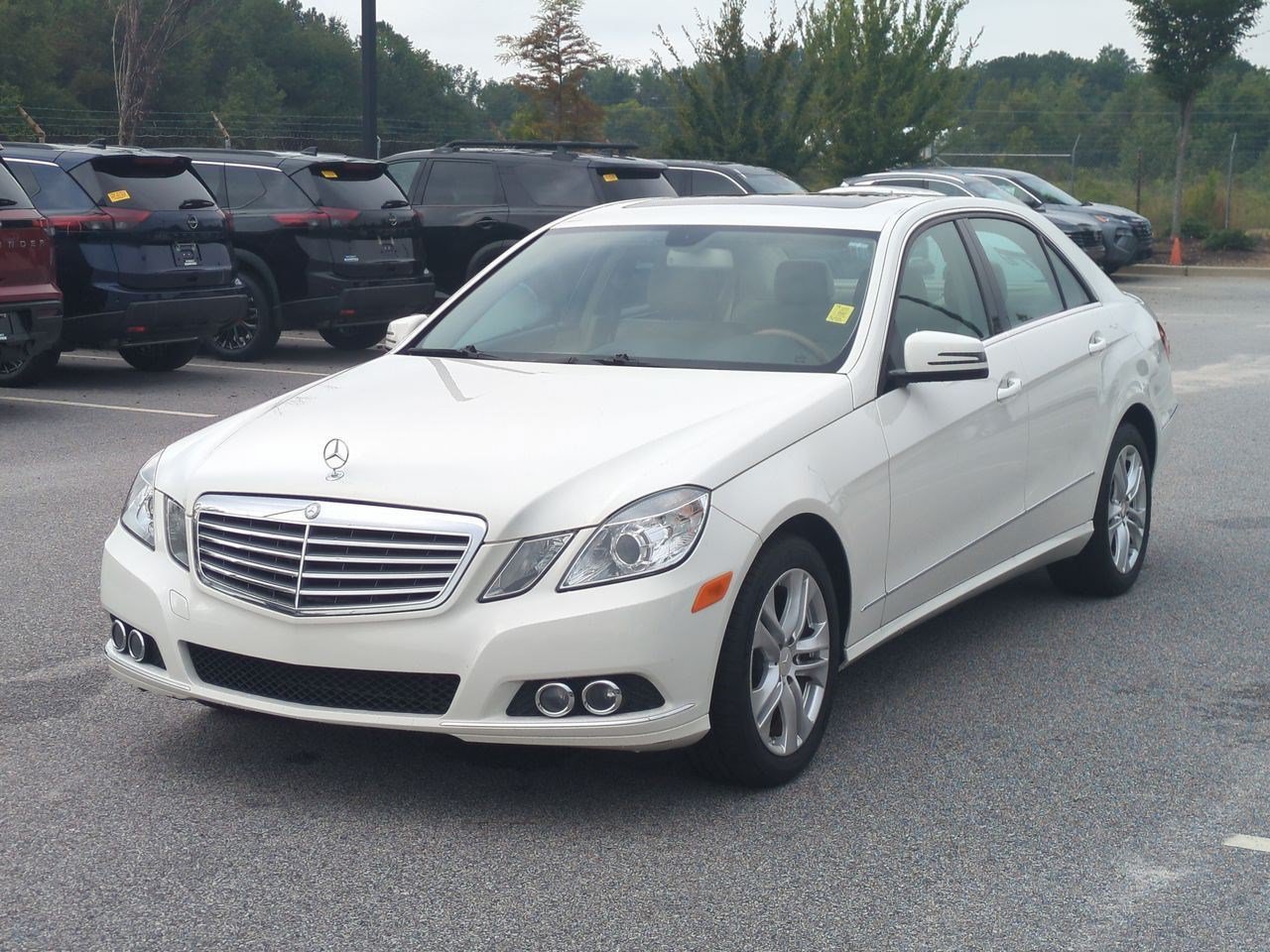 Used 2010 Mercedes-Benz E 350 Sedan image 8