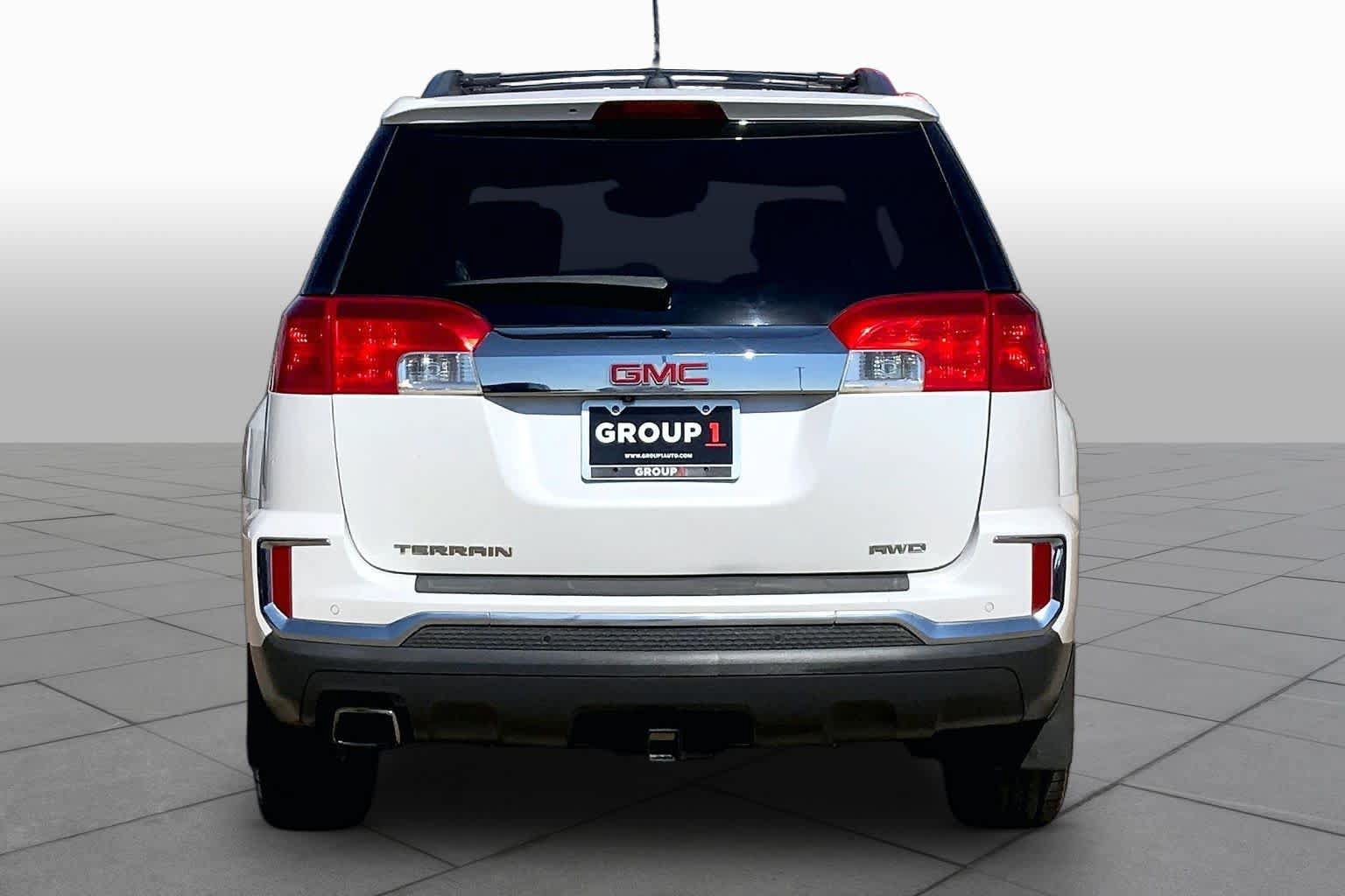 Used 2016 GMC Terrain SLT w/ Open Road Package AWD/4WD image 4