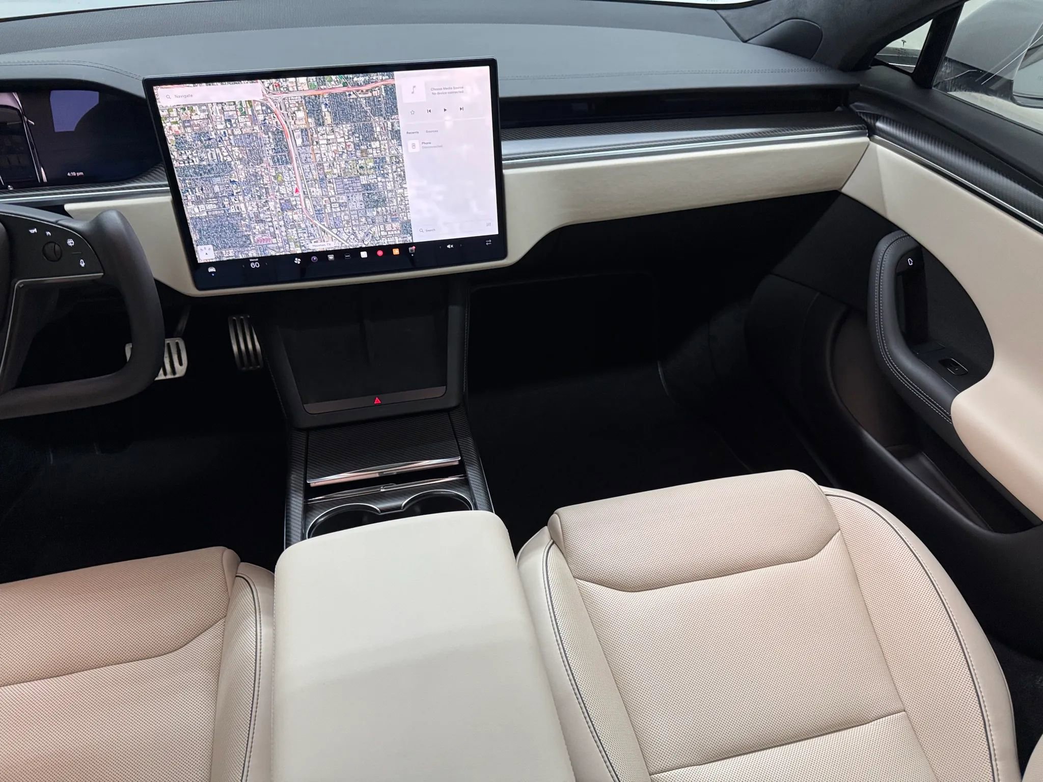 Used 2022 Tesla Model S Plaid image 25