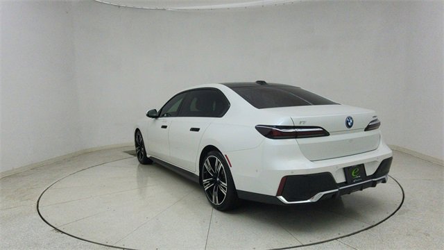 Used 2023 BMW i7 xDrive60 image 69