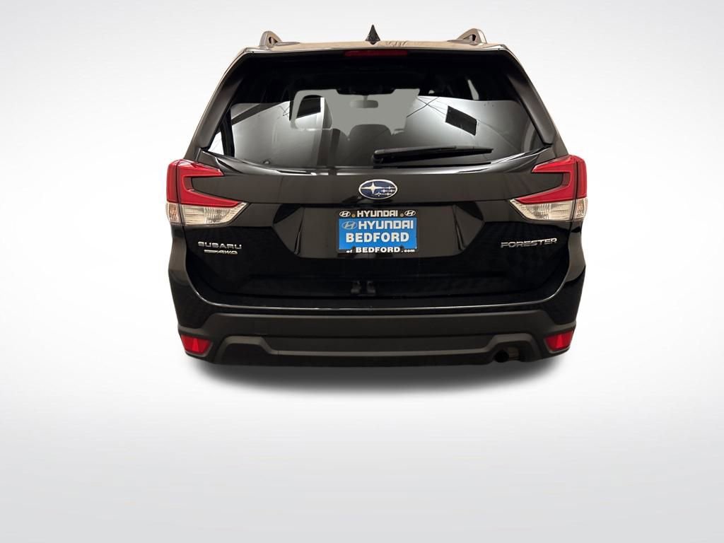 Used 2023 Subaru Forester Premium image 6