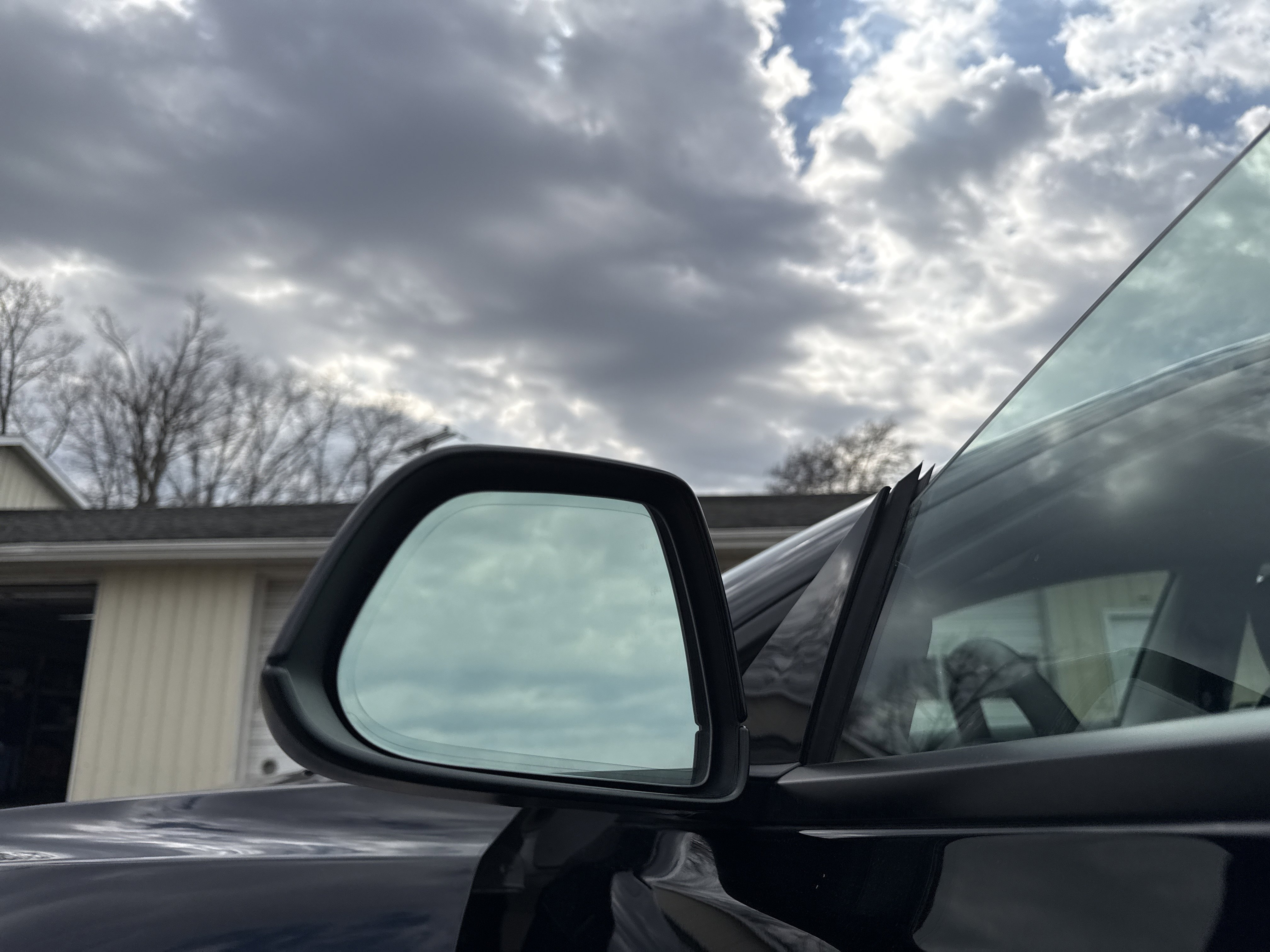 Used 2023 Tesla Model 3 Standard Range image 15