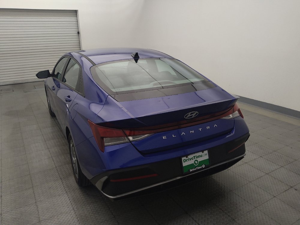 Used 2024 Hyundai Elantra SEL FWD image 6