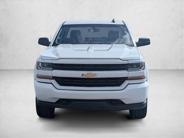 Used 2018 Chevrolet Silverado 1500 Custom w/ Custom Convenience Package RWD image 2