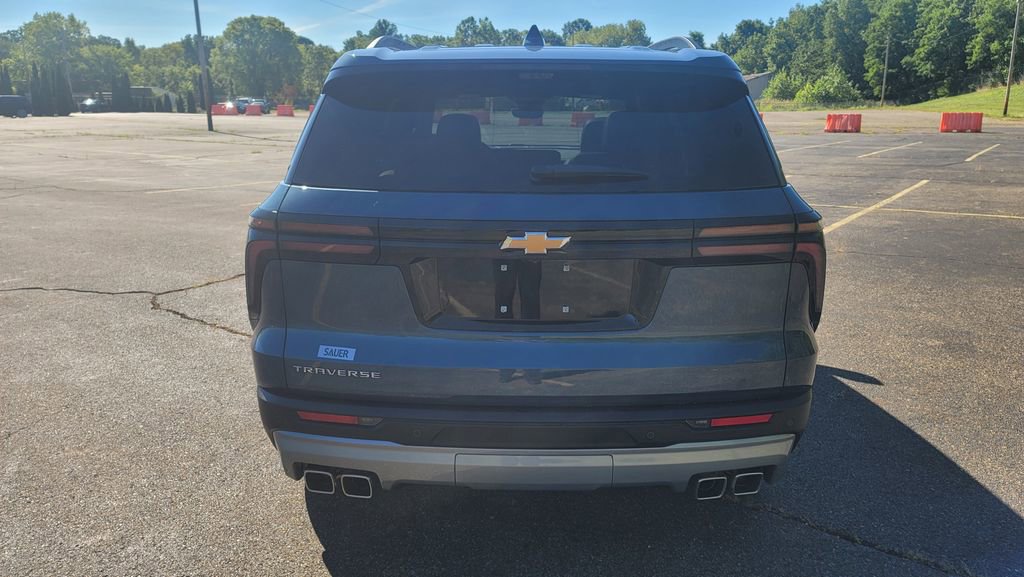 New 2026 Chevrolet Traverse LT w/ Sun and Wheel Package image 10