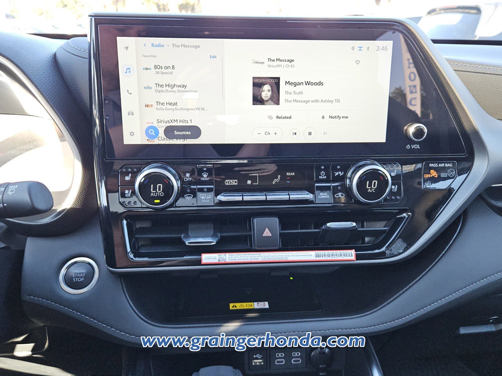 Used 2025 Toyota Highlander Limited image 15