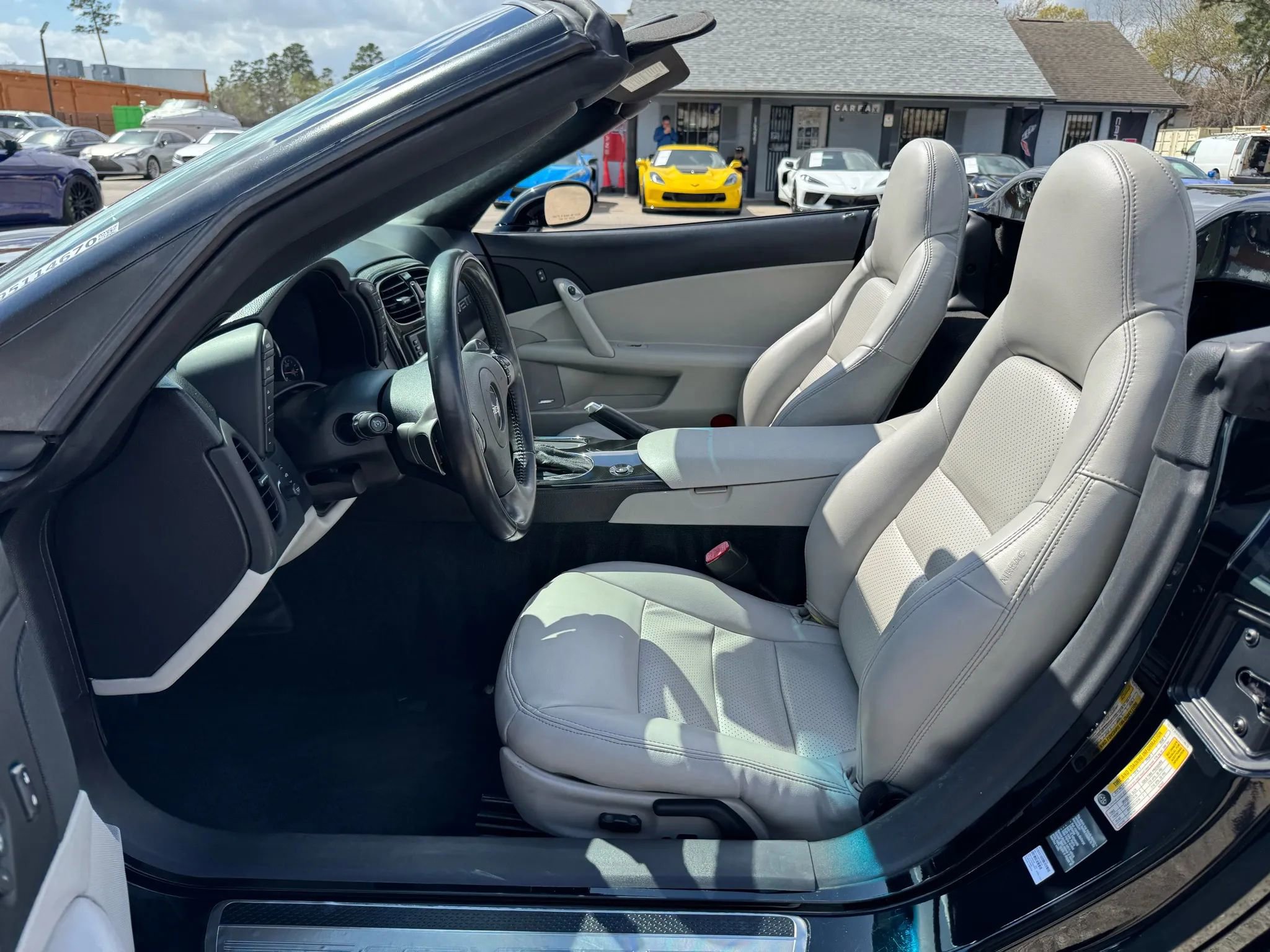 Used 2009 Chevrolet Corvette Convertible w/ Preferred Equipment Group RWD image 19