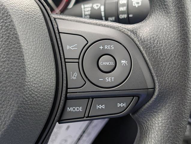 New 2025 Toyota RAV4 XLE image 18