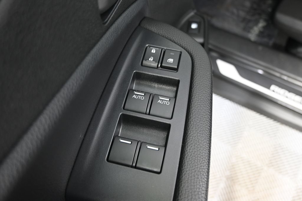Used 2025 Honda Ridgeline Sport image 19