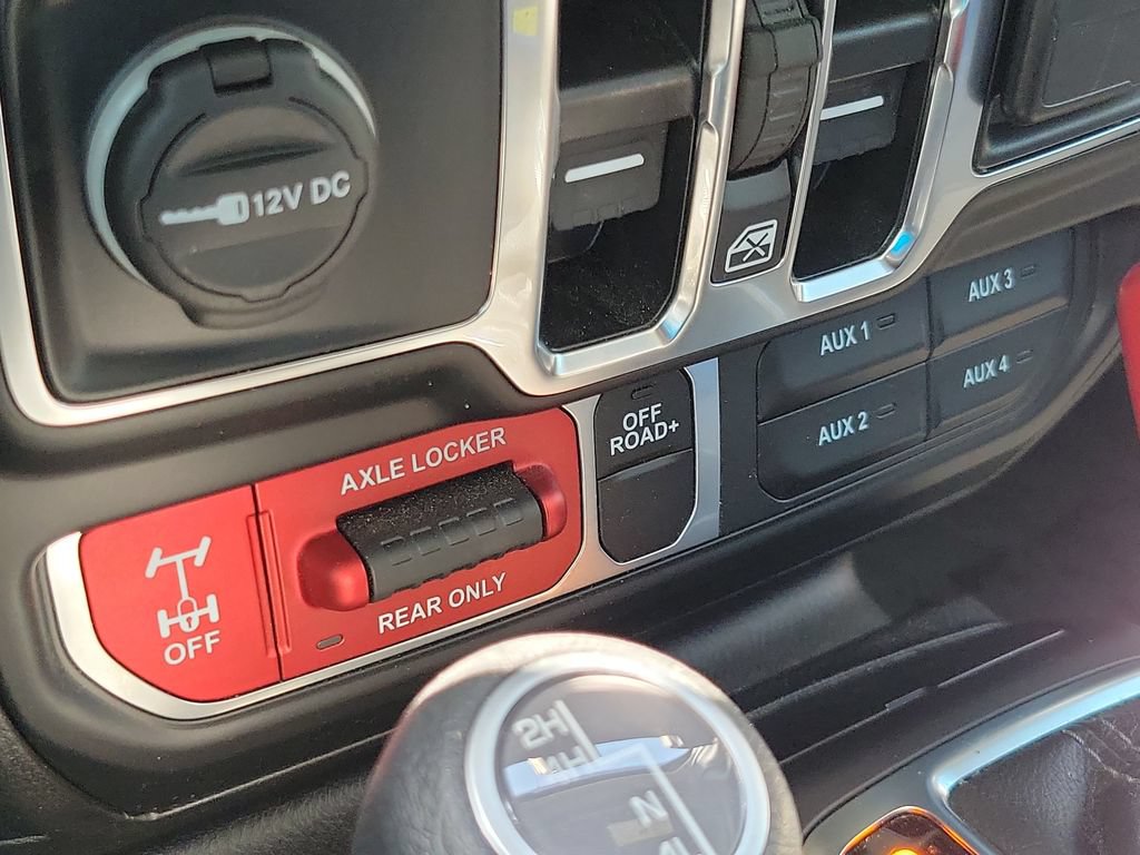 Used 2024 Jeep Gladiator Sport AWD/4WD image 23