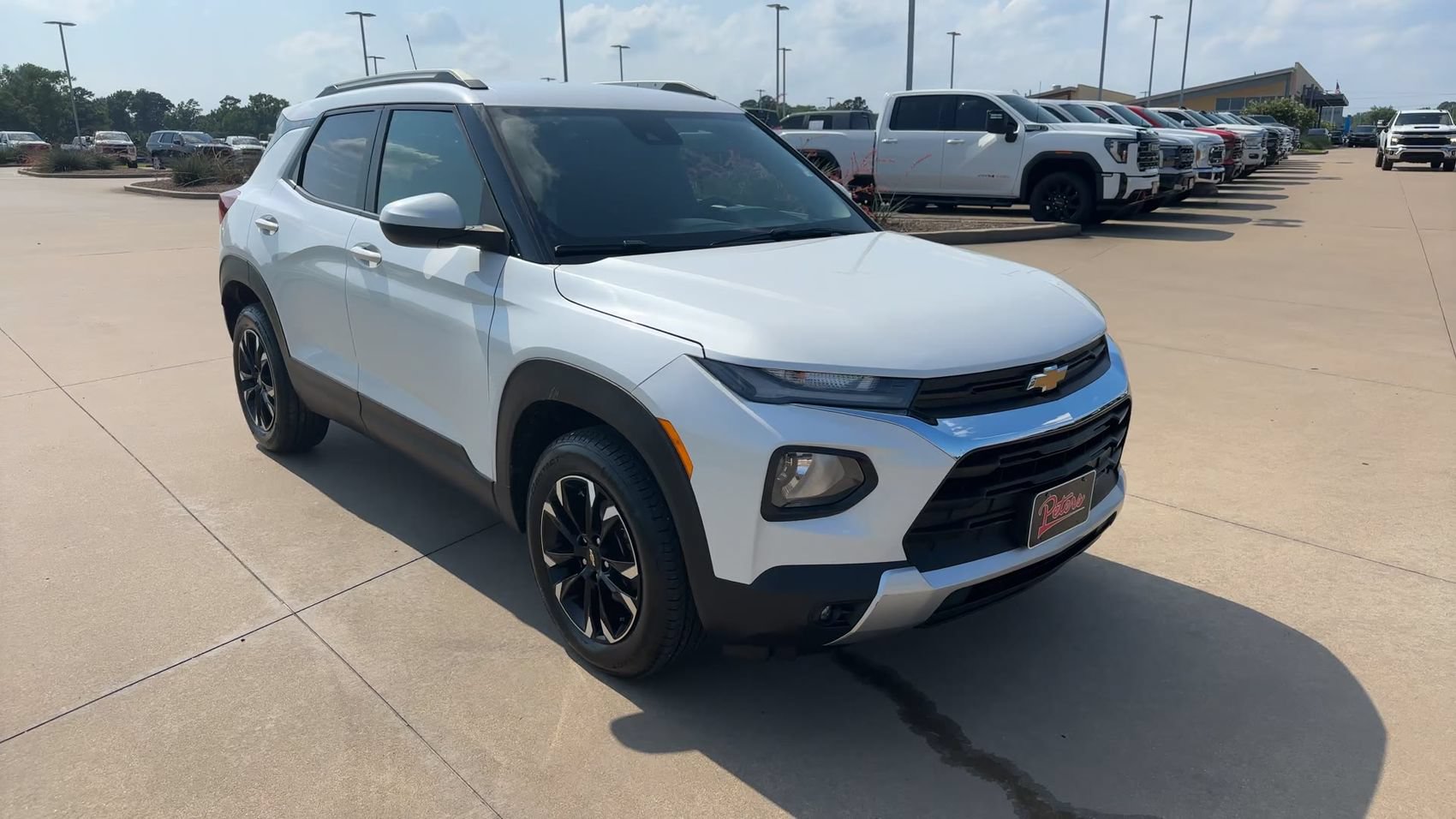 Used 2022 Chevrolet TrailBlazer LT AWD/4WD image 3