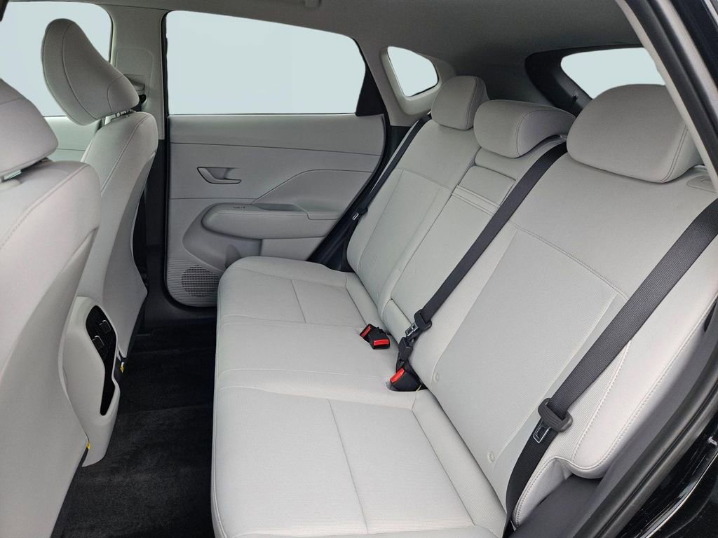 Certified 2025 Hyundai Kona SEL image 24