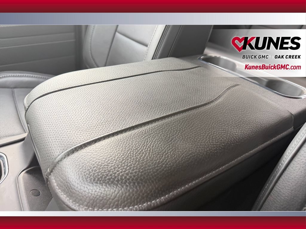 Used 2025 GMC Sierra 1500 Denali AWD/4WD image 30