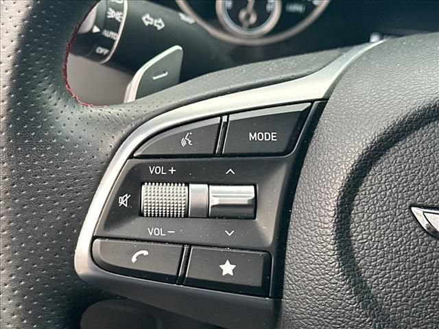 Used 2023 Genesis G70 3.3T image 25