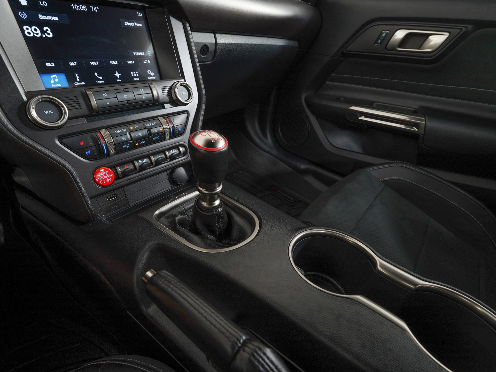 Used 2016 Ford Mustang Shelby GT350 w/ Technology Package image 20