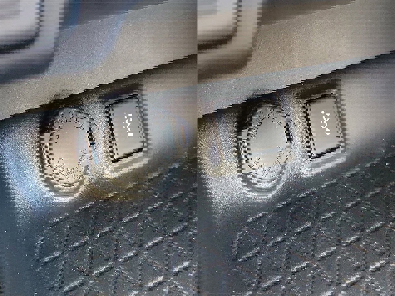 Used 2021 Toyota RAV4 LE image 28