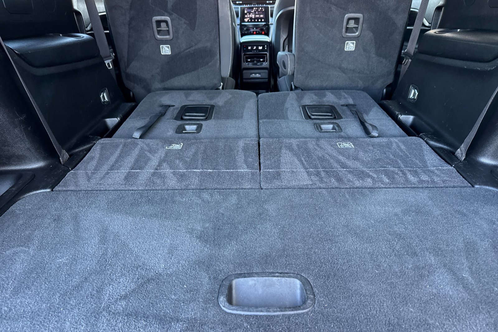 Used 2023 Jeep Grand Cherokee L Laredo image 18