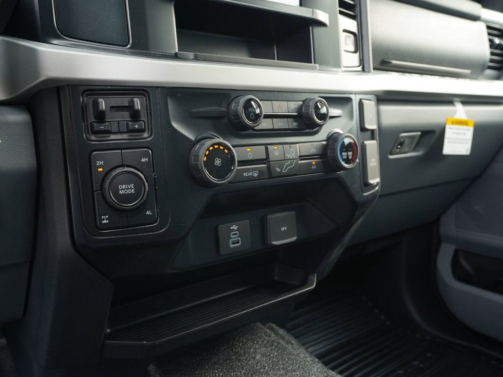 New 2026 Ford F250 XLT image 23