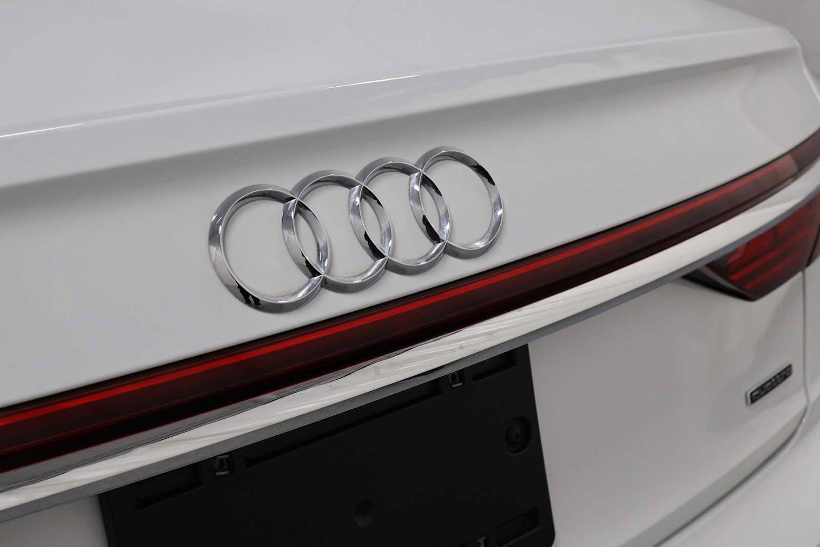 Used 2025 Audi A8 L 3.0T AWD/4WD image 8
