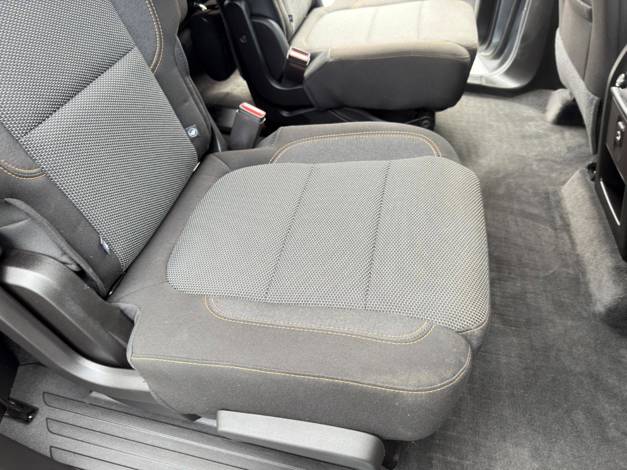 Used 2019 Chevrolet Traverse LT w/ LPO, Floor Liner Package AWD/4WD image 40