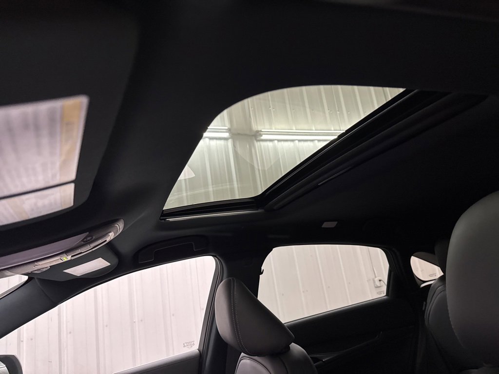 Certified 2025 INFINITI QX55 Luxe w/ Cargo Package image 5