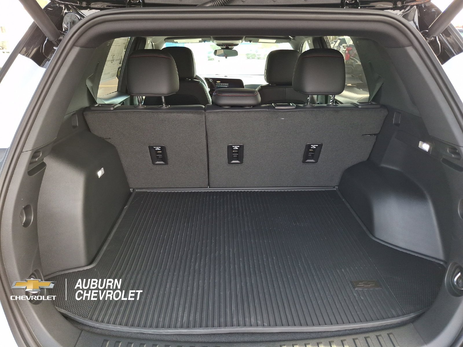 New 2027 Chevrolet Equinox RS w/ LPO, Floor Liner Package AWD/4WD image 18