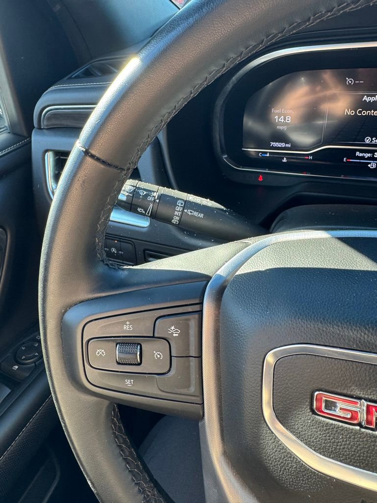 Used 2024 GMC Yukon SLT image 17