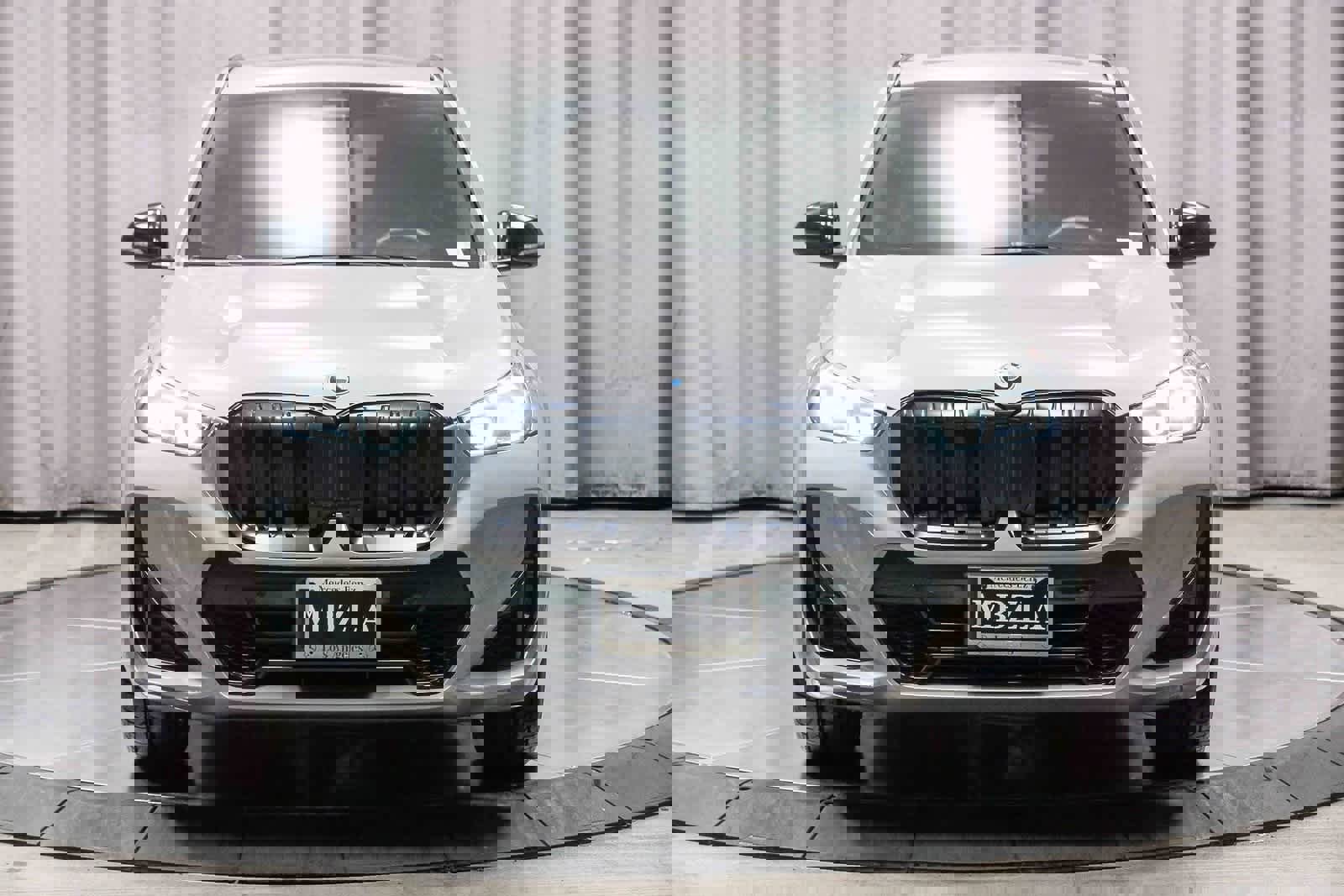 Used 2023 BMW X1 xDrive28i w/ M Sport Package image 6