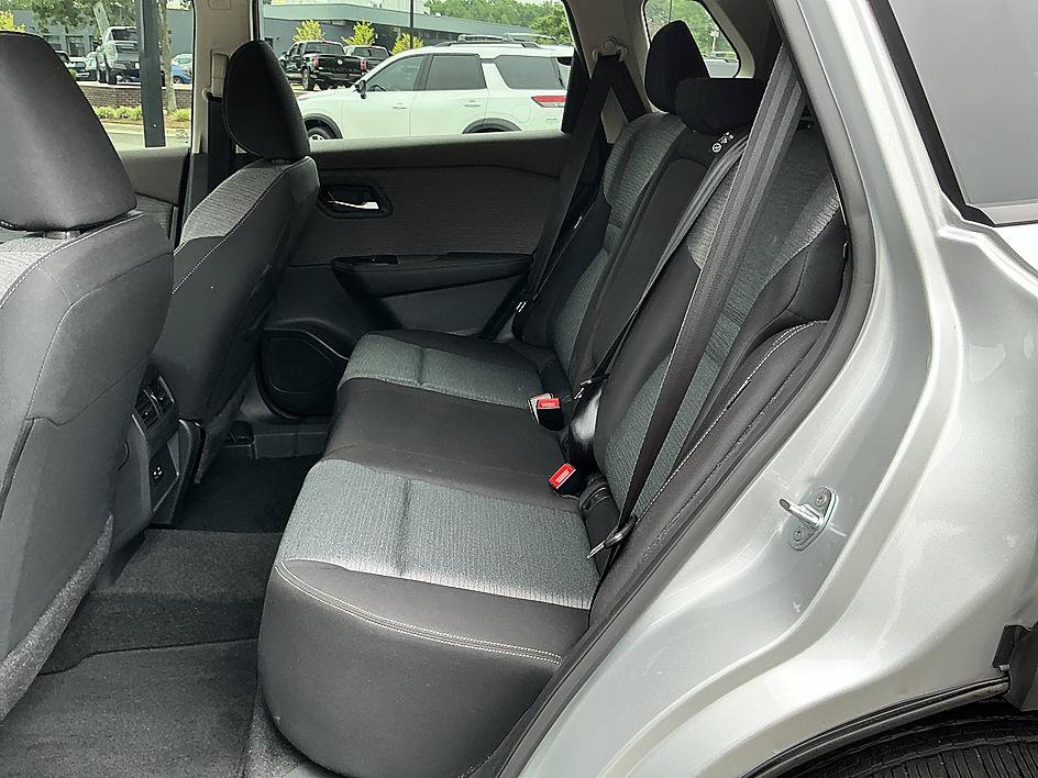Certified 2023 Nissan Rogue SV FWD image 22