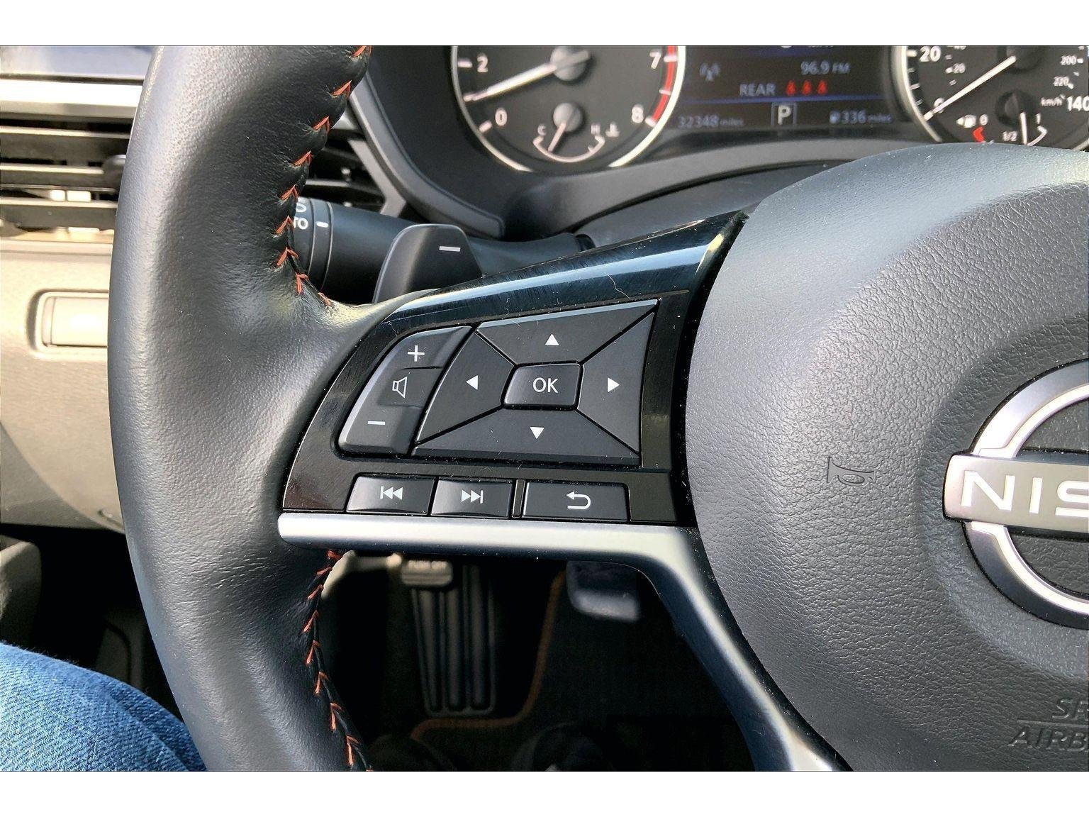 Used 2023 Nissan Altima 2.5 SR w/ SR Premium Package image 16