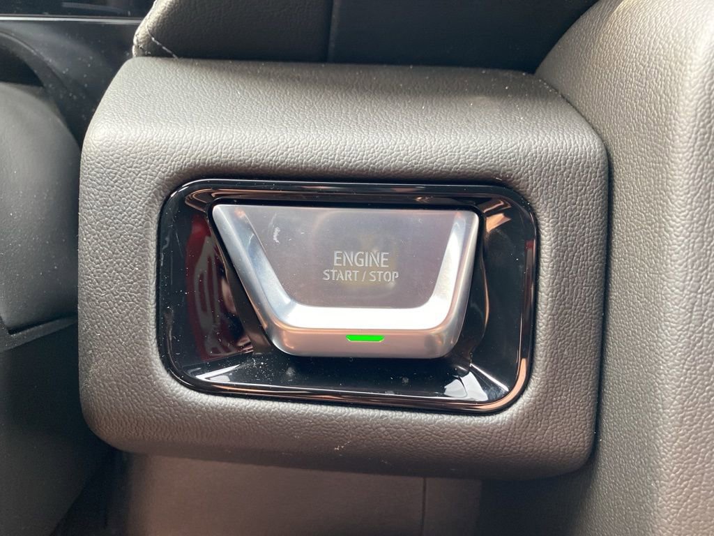 Used 2026 GMC Yukon Denali w/ Advanced Technology Package image 22