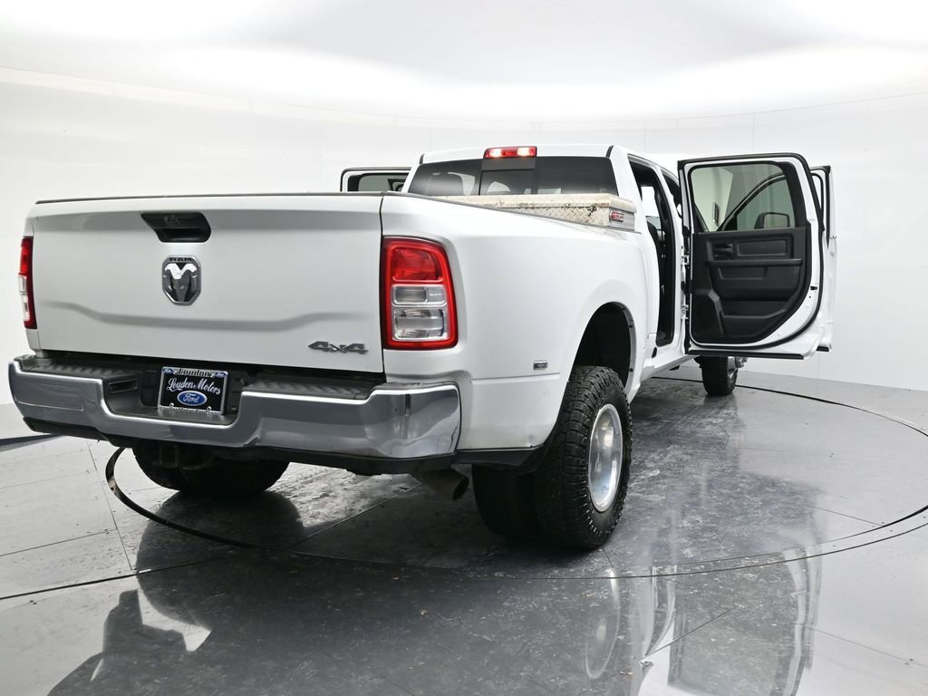 Used 2024 RAM 3500 Tradesman w/ Chrome Appearance Group image 57