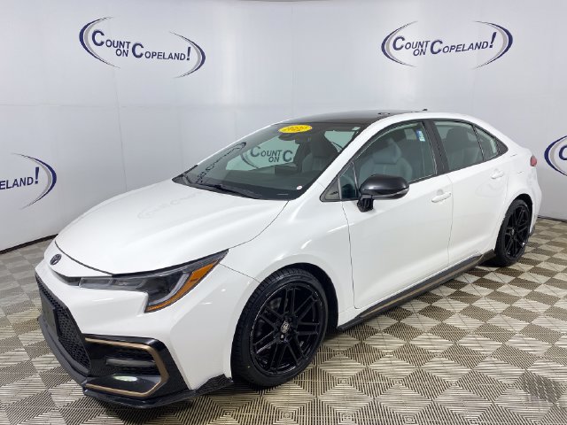 Certified 2022 Toyota Corolla SE FWD image 3