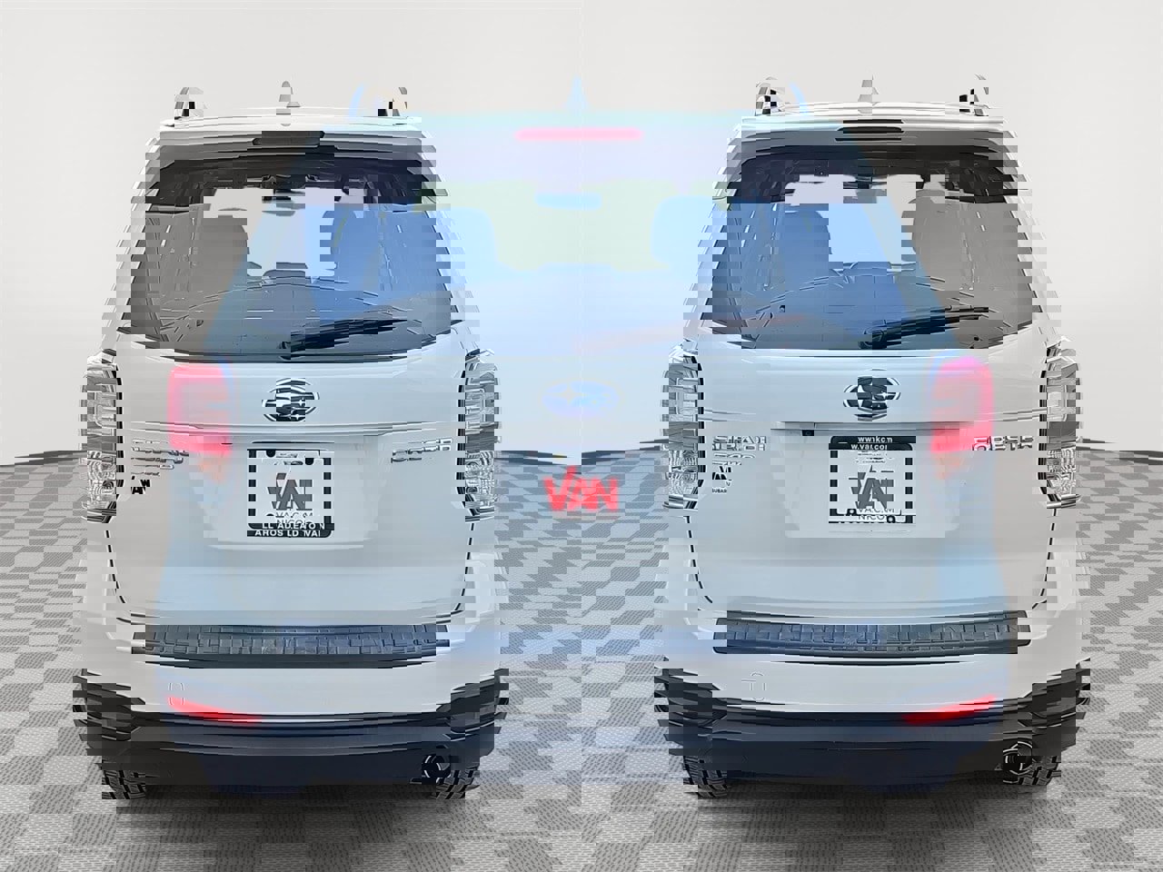 Used 2018 Subaru Forester 2.5i Premium w/ All-Weather Package image 6