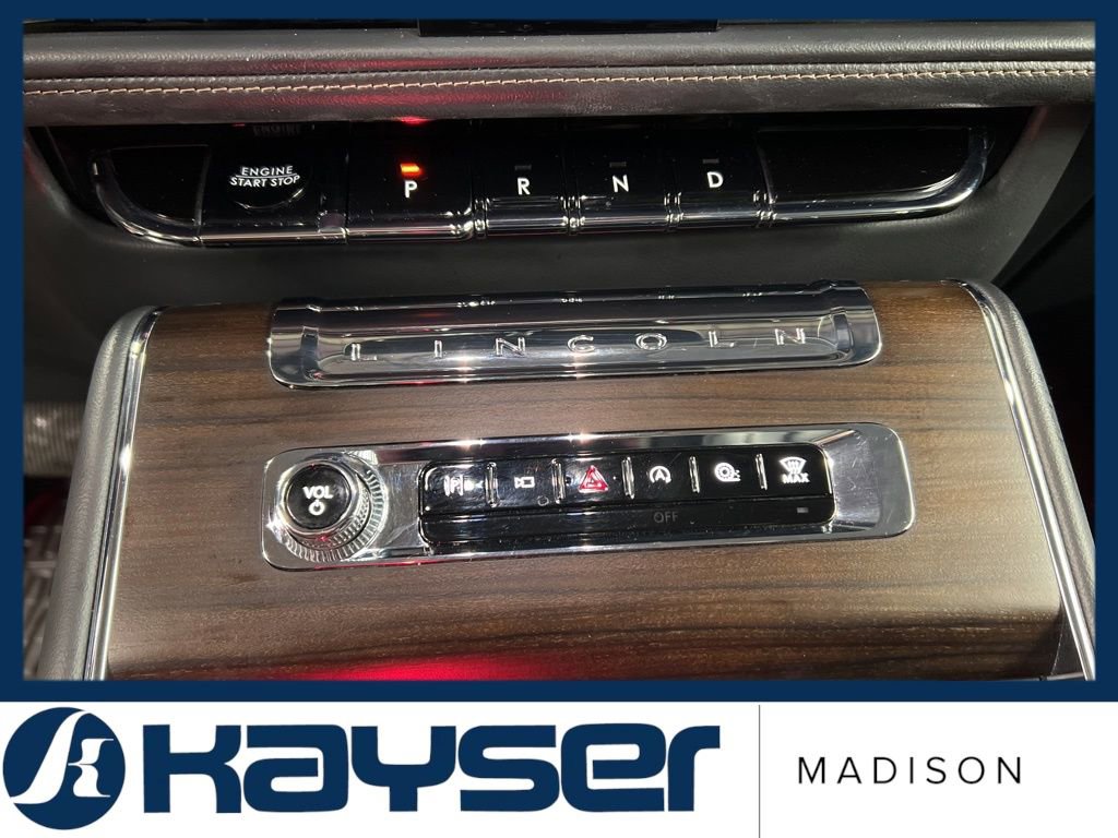 Used 2025 Lincoln Aviator Reserve w/ Illumination Package image 14