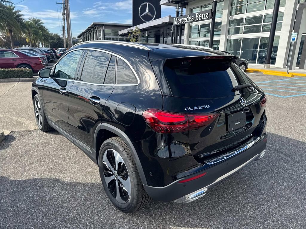 Used 2025 Mercedes-Benz GLA 250 image 4
