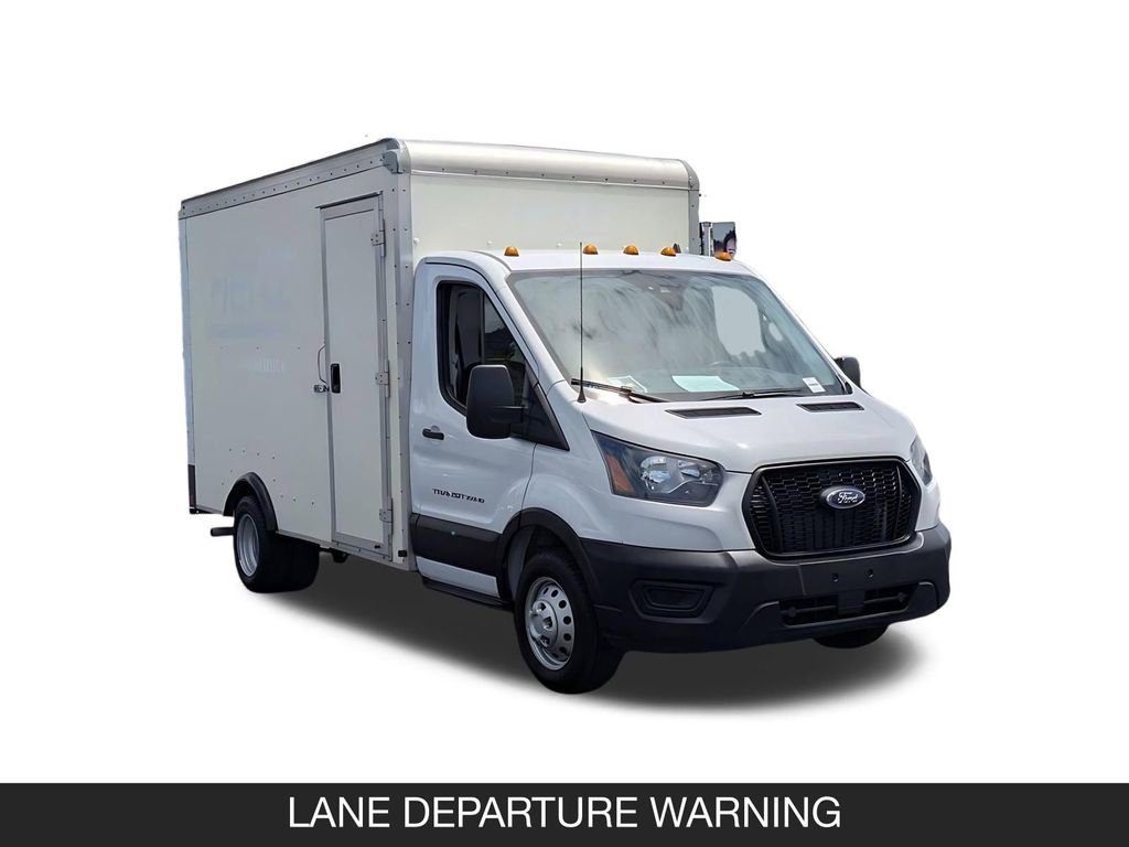 Used 2023 Ford Transit 350 DRW RWD image 2