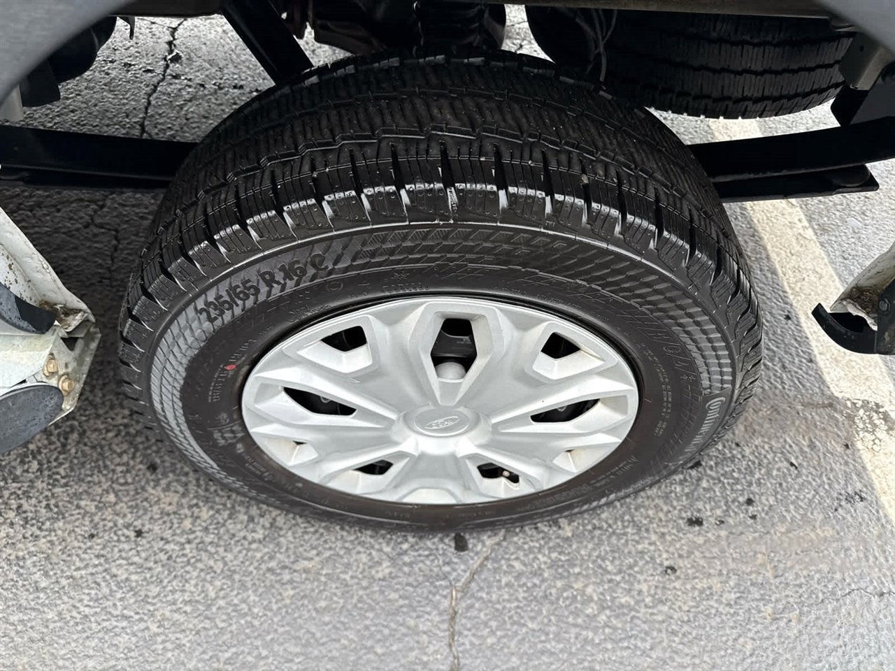 Used 2024 Ford Transit 250 w/ Exterior Upgrade Package image 12