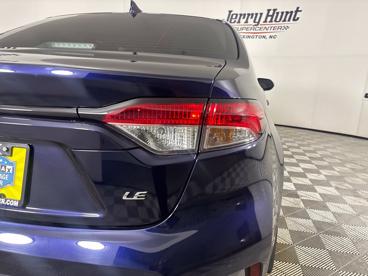 Used 2025 Toyota Corolla LE FWD image 34